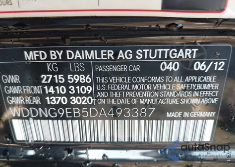 2013 Mercedes-Benz S 550 4Matic z USA, uszkodzony, nr VIN WDDNG9EB5DA493387